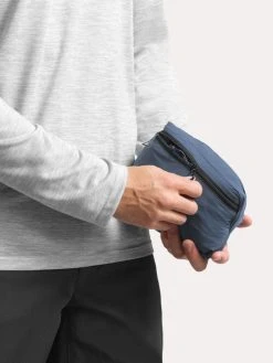 The North Face Men's Dome Stretch Wind Jacket -The North Face Online nf0a3soj shadybluealt3