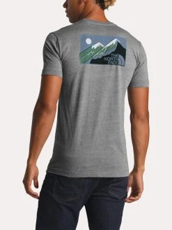 The North Face Men's Short Sleeve Gradient Desert Tri Blend Pocket Tee